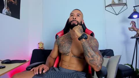 Matheo Brown online show from January 26, 10:57 pm