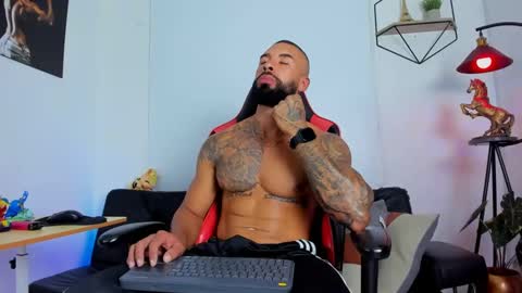 Matheo Brown online show from February 11, 7:05 pm