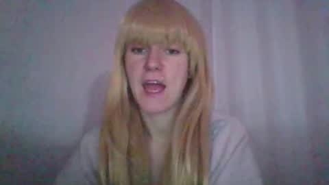 Snapshot of cat_2019 chatting on October 17, 9:39 pm cat_2019 online show from October 17, 9:39 pm