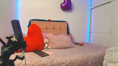 cat_nasty online show from May 9, 10:59 pm