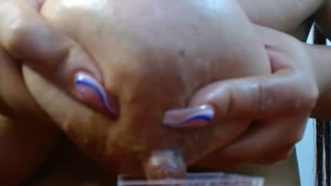 Snapshot of cata__gutierrez_ chatting on December 8, 5:44 pm Cata online show from December 8, 5:44 pm