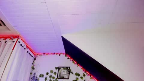 Snapshot of cata_greenn chatting on January 30, 1:00 am Cata green model independient online show from January 30, 1:00 am