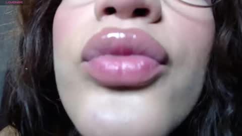 Snapshot of catalaia_stomm chatting on November 4, 1:21 pm catalaia_stomm online show from November 4, 1:21 pm