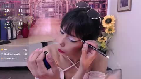 Snapshot of catalella_ar chatting on September 21, 3:19 am Queen Catalella online show from September 21, 3:19 am