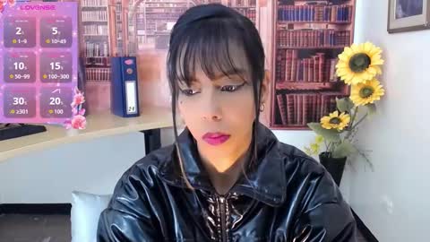 Snapshot of catalella_ar chatting on October 12, 3:05 am Queen Catalella online show from October 12, 3:05 am