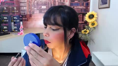 Snapshot of catalella_ar chatting on October 21, 3:18 am Queen Catalella online show from October 21, 3:18 am