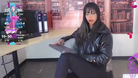 Snapshot of catalella_ar chatting on November 21, 3:16 am Queen Catalella online show from November 21, 3:16 am