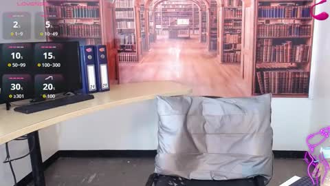 Snapshot of catalella_ar chatting on December 3, 4:09 am Queen Catalella online show from December 3, 4:09 am