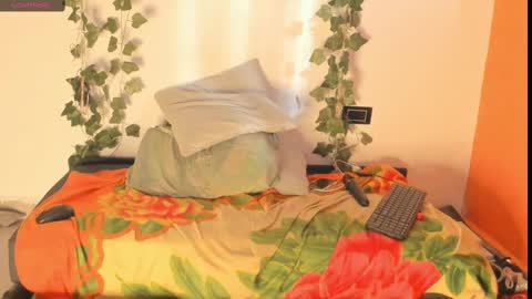 Snapshot of cataleya19__ chatting on September 23, 12:30 pm cataleya19__ online show from September 23, 12:30 pm