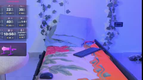 Snapshot of cataleya19__ chatting on October 18, 9:54 am cataleya19__ online show from October 18, 9:54 am