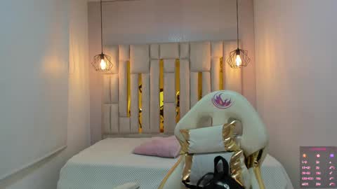 Snapshot of cataleya_sambrano chatting on October 28, 11:03 am Cataleya online show from October 28, 11:03 am