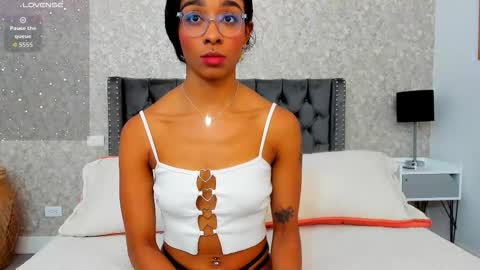 Snapshot of cataleya_wayne chatting on September 19, 7:47 pm Cataleya online show from September 19, 7:47 pm