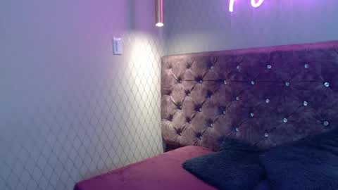 cataleyadamourx online show from December 15, 11:14 am