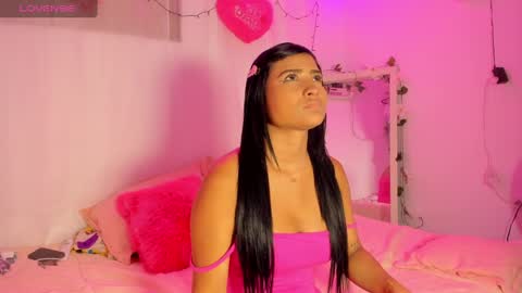 Snapshot of catalina_and_roger chatting on February 12, 11:51 pm Cata y Roger online show from February 12, 11:51 pm