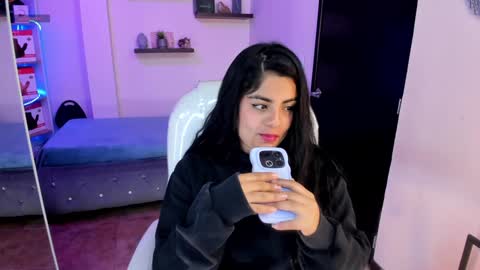 Snapshot of catalina_naughtyy chatting on December 4, 12:19 am Catalina online show from December 4, 12:19 am