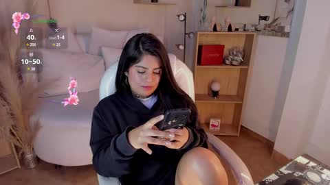Snapshot of catalina_naughtyy chatting on January 7, 11:03 pm Catalina online show from January 7, 11:03 pm
