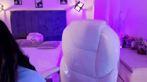 Snapshot of catalina_naughtyy chatting on November 5, 3:06 am Catalina online show from November 5, 3:06 am