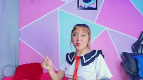 Catalina online show from April 14, 8:48 pm