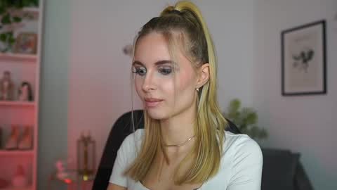 catecrago  online show from February 19, 2:23 pm