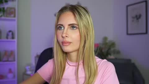 catecrago  online show from February 24, 5:20 pm