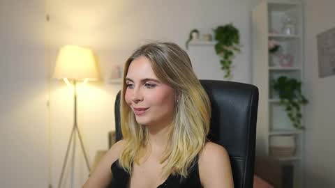 catecrago  online show from December 2, 9:03 am