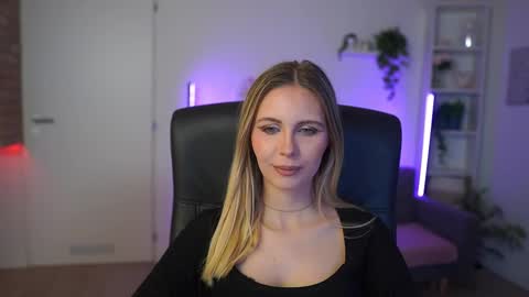 catecrago  online show from February 10, 9:02 am