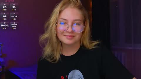 Snapshot of catherine_river chatting on October 1, 10:49 pm Catherine online show from October 1, 10:49 pm