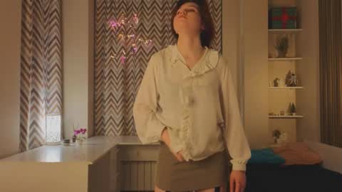 Kate online show from March 4, 4:02 pm