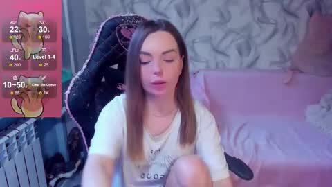 Snapshot of catisyfury chatting on November 14, 9:19 am . . online show from November 14, 9:19 am