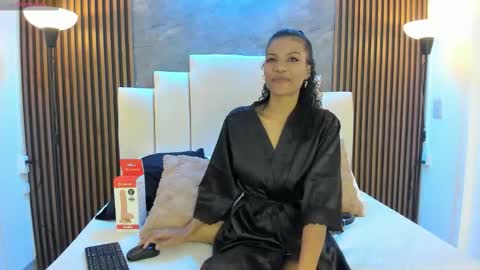 catiusca_reyes_03 online show from November 27, 2:08 pm