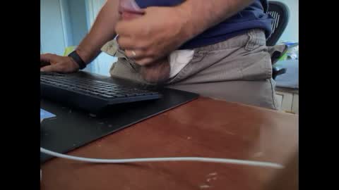 catmandoo21001 online show from September 19, 9:15 pm