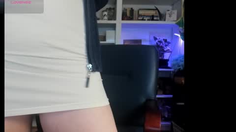 Snapshot of catnips_cabaret chatting on January 25, 5:08 pm some call me djcatnips some call me CC but i love it when you call me miss catnips online show from January 25, 5:08 pm