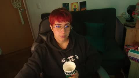 Snapshot of catsito chatting on November 13, 4:00 am im MIA -Independent Model MY OF is catsito3 online show from November 13, 4:00 am