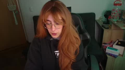 Snapshot of catsito chatting on November 14, 5:28 am im MIA -Independent Model MY OF is catsito3 online show from November 14, 5:28 am