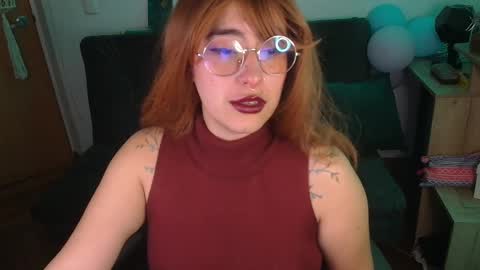 Snapshot of catsito chatting on December 3, 12:18 am im MIA -Independent Model MY OF is catsito3 online show from December 3, 12:18 am