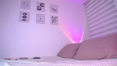 Snapshot of cattaleya002 chatting on November 21, 10:52 pm CATALEYA online show from November 21, 10:52 pm