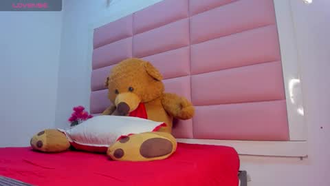 cattalina_25 online show from January 15, 12:32 pm