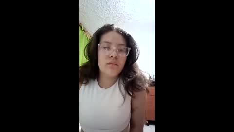 Snapshot of cattigoon chatting on December 2, 4:07 am cattigoon online show from December 2, 4:07 am