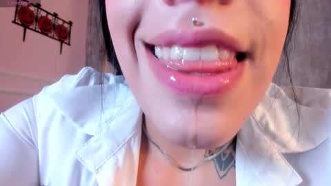 Snapshot of cattleya_jensen chatting on October 7, 1:52 pm Cattleya online show from October 7, 1:52 pm