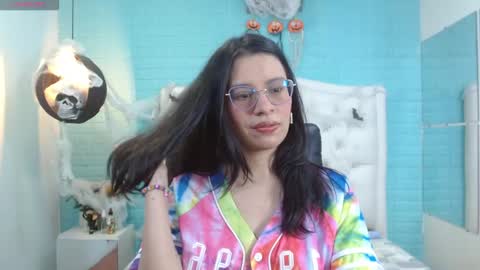 Caty online show from October 20, 7:25 pm