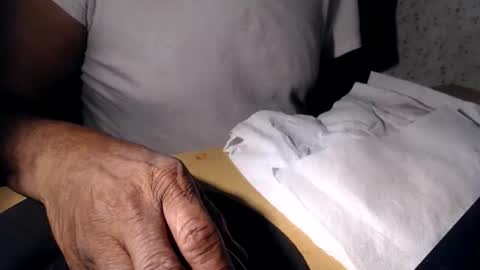 cazzsper2005 online show from February 6, 6:29 am