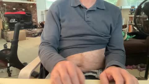 Snapshot of cbjohnjohn chatting on November 15, 9:21 pm John online show from November 15, 9:21 pm