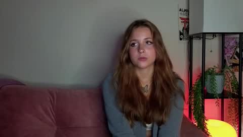 Snapshot of ceceliapidcock chatting on September 17, 7:15 pm Lina online show from September 17, 7:15 pm