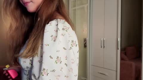 Snapshot of ceceliapidcock chatting on September 18, 7:27 pm Lina online show from September 18, 7:27 pm