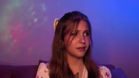 Snapshot of ceceliapidcock chatting on October 3, 7:11 pm Lina online show from October 3, 7:11 pm