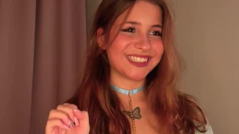 Lina  online show from November 28, 7:27 pm