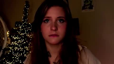 Lina  online show from January 7, 7:05 pm