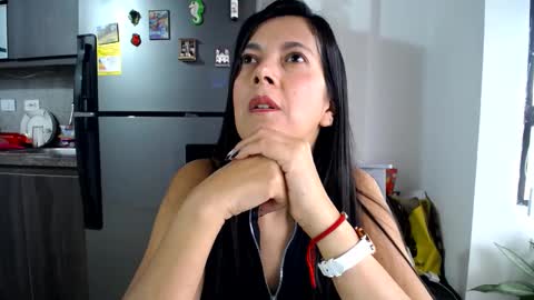 Snapshot of cecihotty4u chatting on February 17, 10:03 pm ceci online show from February 17, 10:03 pm