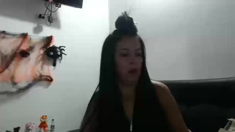 Snapshot of cecihotty4u chatting on October 17, 12:36 am ceci online show from October 17, 12:36 am