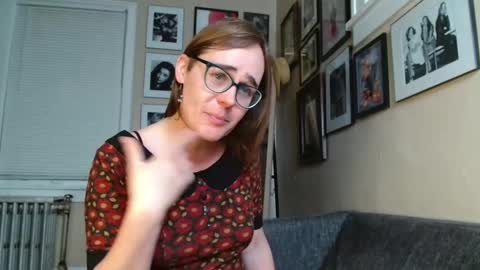 Snapshot of cecilysaintclaire chatting on February 11, 2:02 pm Cecily Saint Claire online show from February 11, 2:02 pm